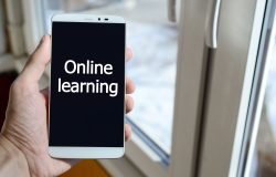 a-person-sees-a-white-inscription-on-a-black-smart-2025-04-01-08-25-27-utc