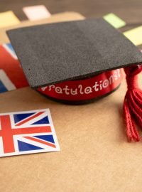 uk-flag-with-graduate-hat-on-english-language-book-2025-08-26-07-59-39-utc